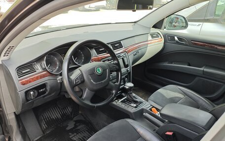 Skoda Superb III рестайлинг, 2012 год, 1 120 000 рублей, 8 фотография