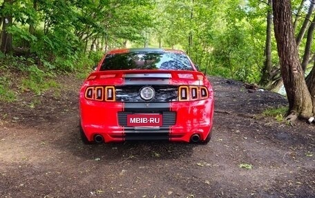 Ford Mustang VI рестайлинг, 2012 год, 2 000 000 рублей, 5 фотография