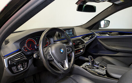 BMW 5 серия, 2019 год, 3 100 000 рублей, 16 фотография