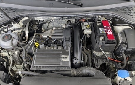Volkswagen Tiguan II, 2021 год, 1 995 000 рублей, 9 фотография