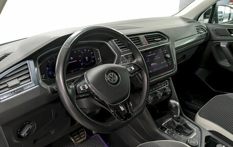 Volkswagen Tiguan II, 2019 год, 2 750 000 рублей, 13 фотография