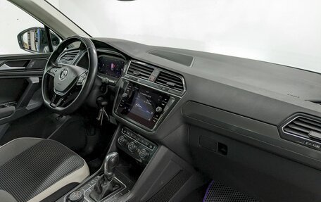 Volkswagen Tiguan II, 2019 год, 2 750 000 рублей, 20 фотография