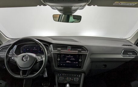 Volkswagen Tiguan II, 2019 год, 2 750 000 рублей, 23 фотография