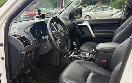 Toyota Land Cruiser Prado 150 рестайлинг 2, 2018 год, 7 200 000 рублей, 7 фотография