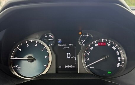 Toyota Land Cruiser Prado 150 рестайлинг 2, 2018 год, 7 200 000 рублей, 11 фотография