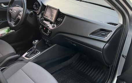 Hyundai Solaris II рестайлинг, 2020 год, 1 800 000 рублей, 7 фотография