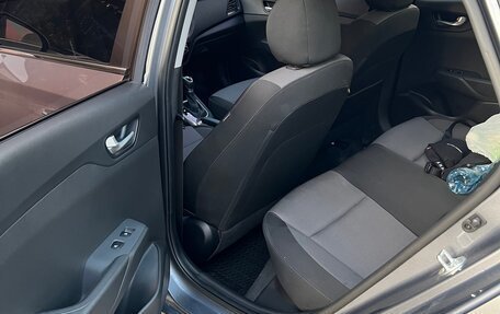 Hyundai Solaris II рестайлинг, 2020 год, 1 800 000 рублей, 9 фотография