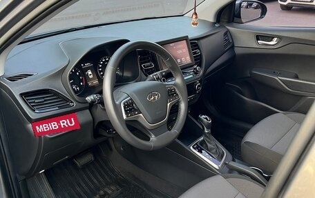 Hyundai Solaris II рестайлинг, 2020 год, 1 800 000 рублей, 6 фотография