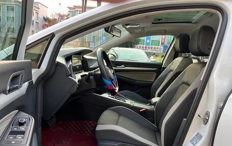 Volkswagen Golf VIII, 2021 год, 1 750 000 рублей, 10 фотография
