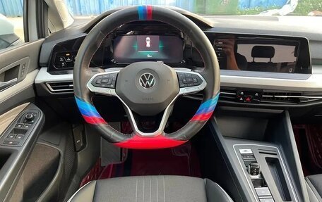 Volkswagen Golf VIII, 2021 год, 1 750 000 рублей, 12 фотография