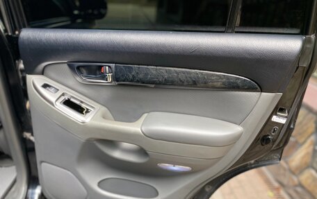 Toyota Land Cruiser Prado 120 рестайлинг, 2008 год, 1 820 000 рублей, 13 фотография