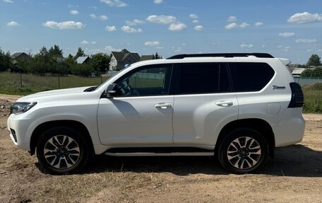 Toyota Land Cruiser Prado 150 рестайлинг 2, 2021 год, 7 500 000 рублей, 7 фотография
