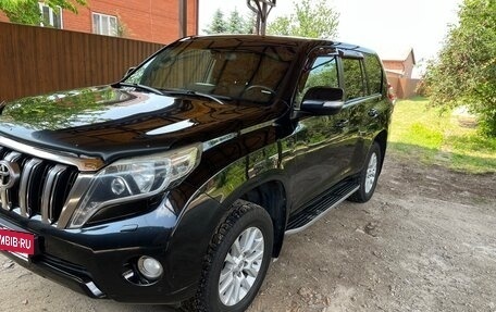 Toyota Land Cruiser Prado 150 рестайлинг 2, 2014 год, 2 980 000 рублей, 16 фотография