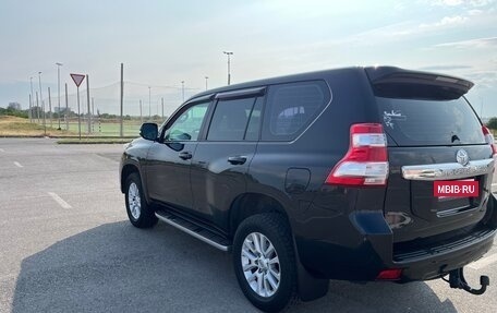 Toyota Land Cruiser Prado 150 рестайлинг 2, 2014 год, 2 980 000 рублей, 7 фотография
