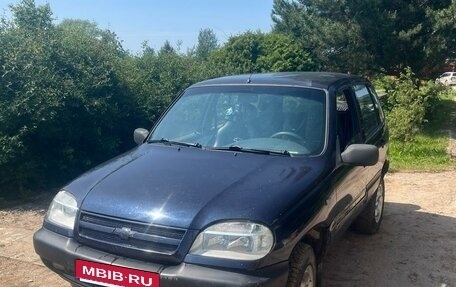 Chevrolet Niva I рестайлинг, 2004 год, 160 000 рублей, 9 фотография