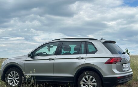 Volkswagen Tiguan II, 2019 год, 2 050 000 рублей, 3 фотография