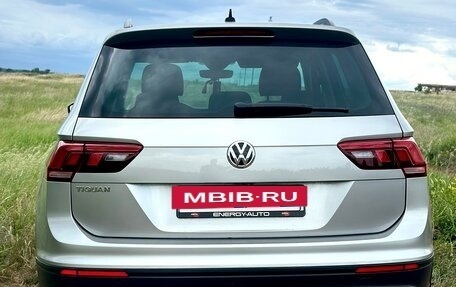 Volkswagen Tiguan II, 2019 год, 2 050 000 рублей, 6 фотография