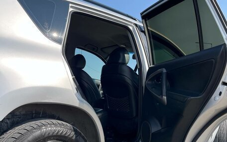 Toyota RAV4, 2006 год, 1 095 000 рублей, 8 фотография