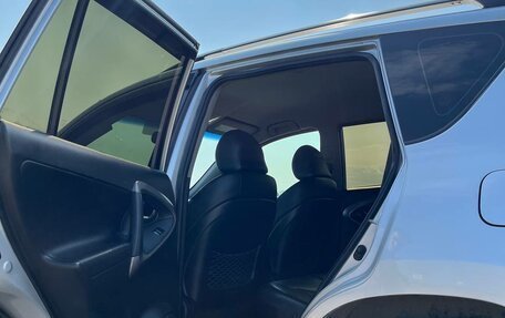Toyota RAV4, 2006 год, 1 095 000 рублей, 14 фотография