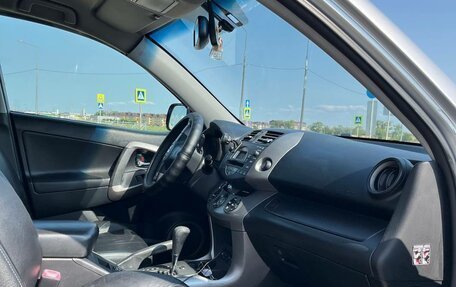 Toyota RAV4, 2006 год, 1 095 000 рублей, 18 фотография