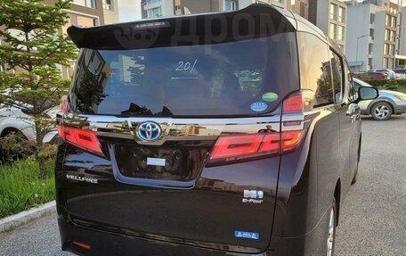 Toyota Vellfire II, 2018 год, 3 400 000 рублей, 5 фотография