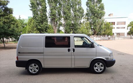 Volkswagen Transporter T4, 2002 год, 1 480 000 рублей, 3 фотография