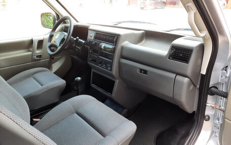 Volkswagen Transporter T4, 2002 год, 1 480 000 рублей, 13 фотография