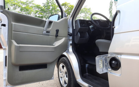 Volkswagen Transporter T4, 2002 год, 1 480 000 рублей, 14 фотография