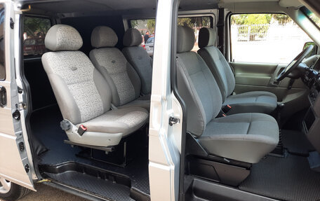 Volkswagen Transporter T4, 2002 год, 1 480 000 рублей, 17 фотография
