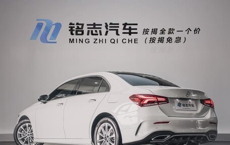 Mercedes-Benz A-Класс, 2022 год, 2 100 000 рублей, 3 фотография