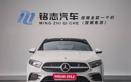 Mercedes-Benz A-Класс, 2022 год, 2 100 000 рублей, 8 фотография