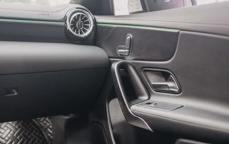 Mercedes-Benz A-Класс, 2022 год, 2 100 000 рублей, 30 фотография