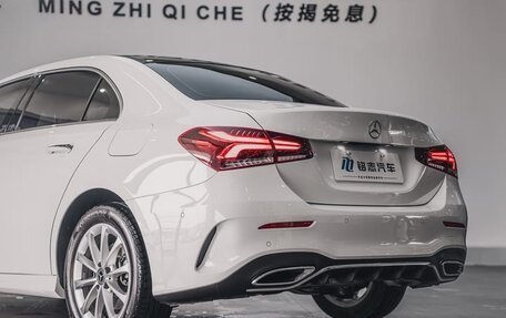Mercedes-Benz A-Класс, 2022 год, 2 100 000 рублей, 26 фотография