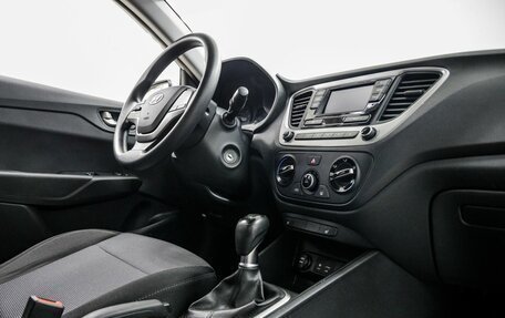 Hyundai Solaris II рестайлинг, 2018 год, 1 298 000 рублей, 32 фотография