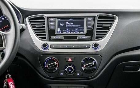Hyundai Solaris II рестайлинг, 2018 год, 1 298 000 рублей, 21 фотография