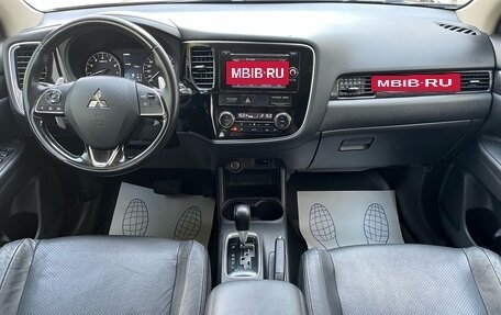 Mitsubishi Outlander III рестайлинг 3, 2015 год, 1 849 000 рублей, 7 фотография