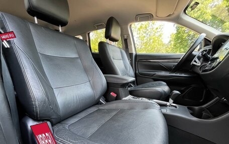 Mitsubishi Outlander III рестайлинг 3, 2015 год, 1 849 000 рублей, 15 фотография