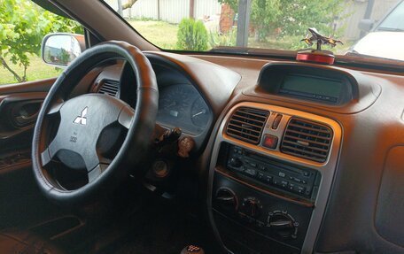 Mitsubishi Space Star I рестайлинг, 2003 год, 250 000 рублей, 1 фотография