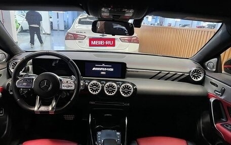 Mercedes-Benz A-Класс AMG, 2022 год, 3 000 000 рублей, 8 фотография