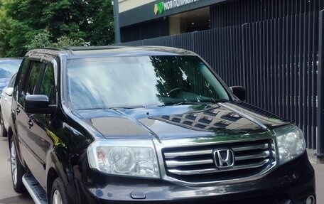 Honda Pilot III рестайлинг, 2013 год, 2 200 000 рублей, 14 фотография