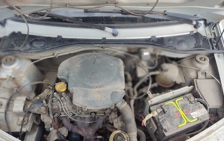 Renault Logan I, 2005 год, 290 000 рублей, 5 фотография