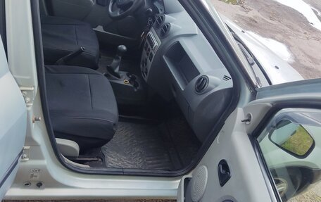 Renault Logan I, 2005 год, 290 000 рублей, 7 фотография