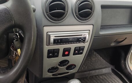 Renault Logan I, 2005 год, 290 000 рублей, 10 фотография