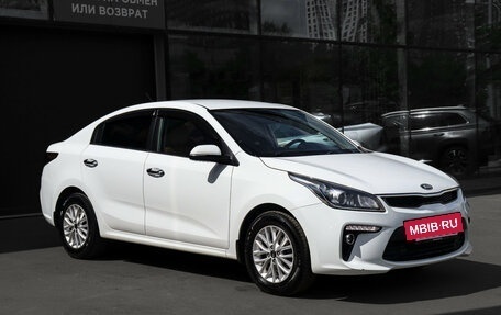 KIA Rio IV, 2018 год, 1 395 000 рублей, 3 фотография