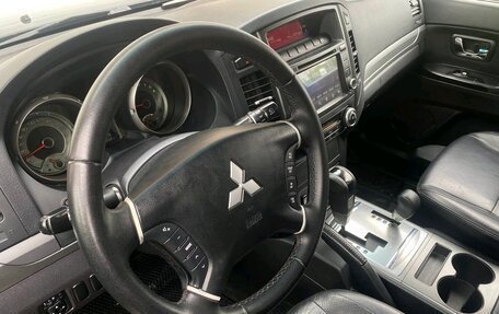 Mitsubishi Pajero IV, 2011 год, 1 700 000 рублей, 16 фотография
