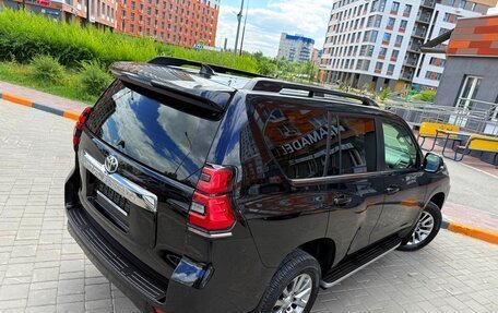 Toyota Land Cruiser Prado 150 рестайлинг 2, 2017 год, 4 420 000 рублей, 12 фотография