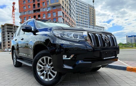 Toyota Land Cruiser Prado 150 рестайлинг 2, 2017 год, 4 420 000 рублей, 9 фотография