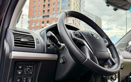 Toyota Land Cruiser Prado 150 рестайлинг 2, 2017 год, 4 420 000 рублей, 29 фотография