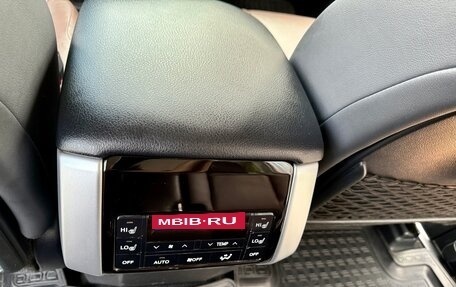 Toyota Land Cruiser Prado 150 рестайлинг 2, 2017 год, 4 420 000 рублей, 31 фотография