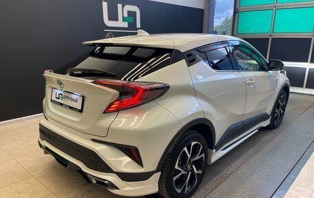 Toyota C-HR I рестайлинг, 2017 год, 1 900 000 рублей, 6 фотография